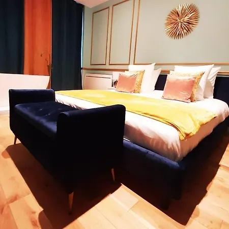 Anna In Republique Apartman