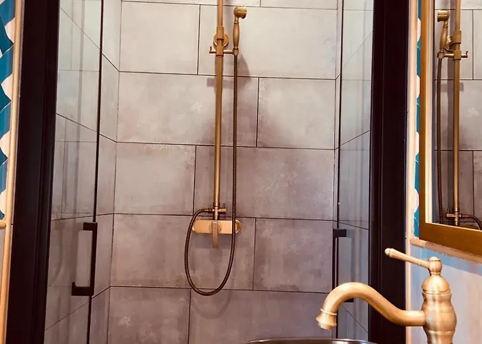 Royal Republique Appartement Paris